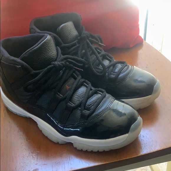 Jordan Other - Jordan XI 11 “72-10” Size 10 EUC Without box